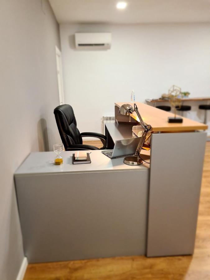 M-A Rooms Star Hostal Madrid Bagian luar foto